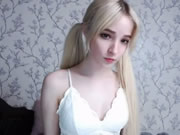 Russian Skinny fille sur Webcams